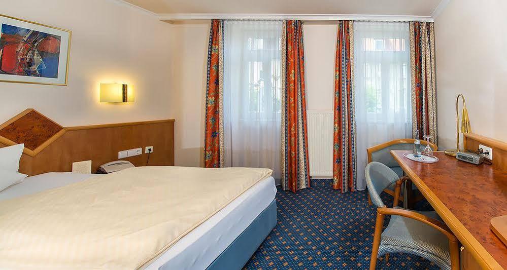 Hotel Wuerttemberger Hof Öhringen Dış mekan fotoğraf